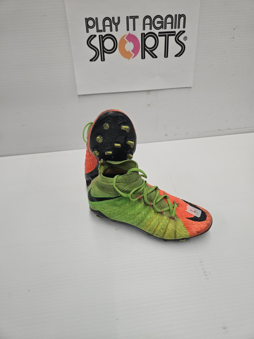 Vist Large View of Product Image Which is Used Nike Soccer Cleats Green Junior 04