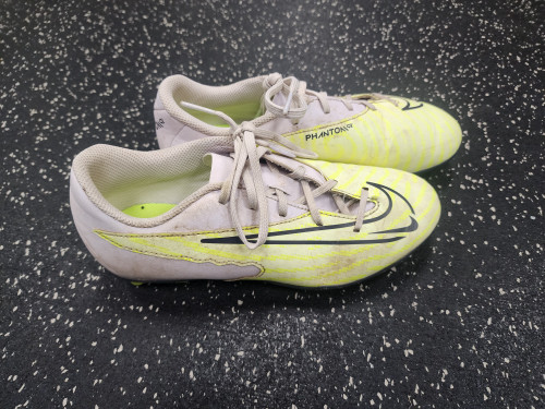 Vist Large View of Product Image Which is Used Nike Soccer Cleats Neon Green Senior 5