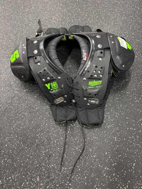 Vist Large View of Product Image Which is Used Schutt Y FLEX 4.0 FB Shoulder Pads Black SM