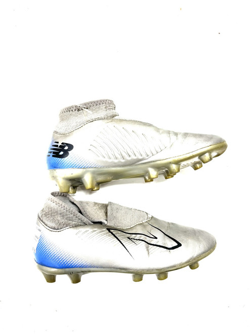 Vist Large View of Product Image Which is Used New Balance Soccer Cleats Grey Junior 03