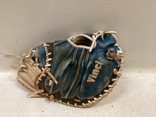 Vist Large View of Product Image Which is Used Vinci FC11 BB/SB Catchers RH Throw Royal Blue 32"