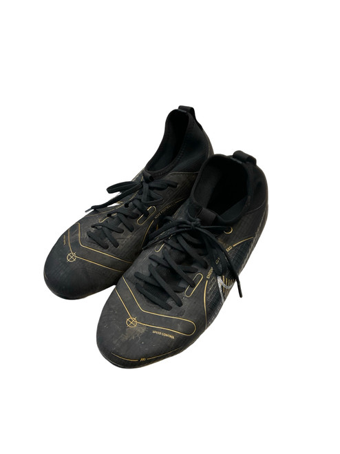 Vist Large View of Product Image Which is Used Nike Soccer Cleats Black Junior 04.5
