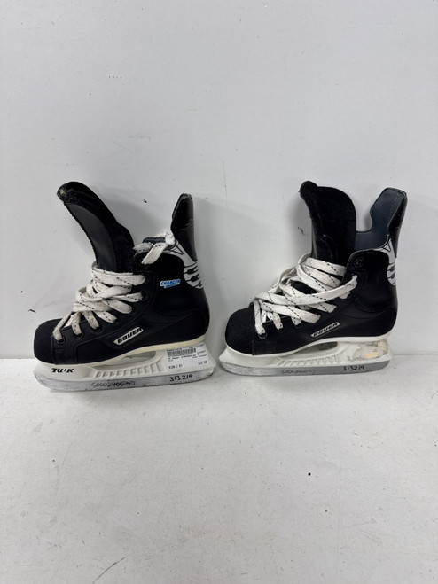 Vist Large View of Product Image Which is Used Bauer CHARGER Junior Hockey Skate Junior 01