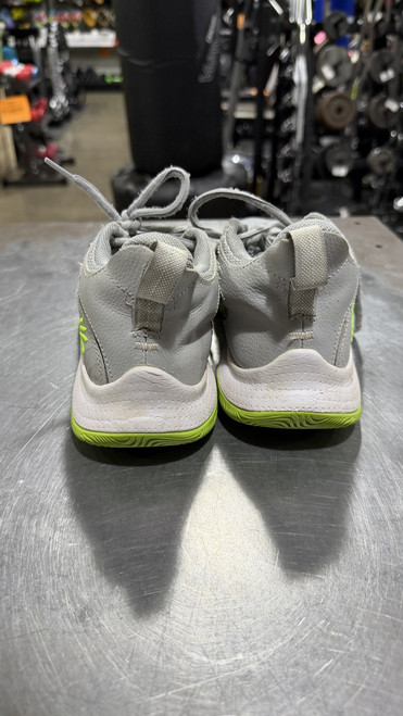 Vist Large View of Product Image Which is Used Under Armour STEPH CURRY Basketball Shoes Y Grey Junior 06