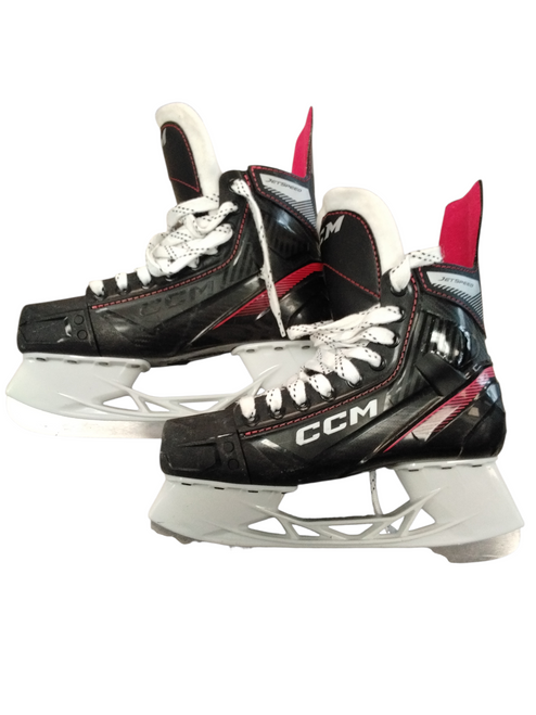 Vist Large View of Product Image Which is Used CCM FT455 Junior Hockey Skate Junior 05
