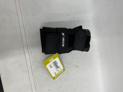 Vist Large View of Product Image Which is Used Skateboard Wrist Guards Black MD