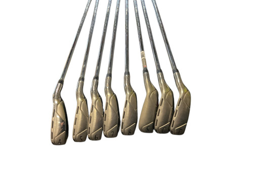 Vist Large View of Product Image Which is Used Wilson D300 Mens Package Set RH Red 12 Piece