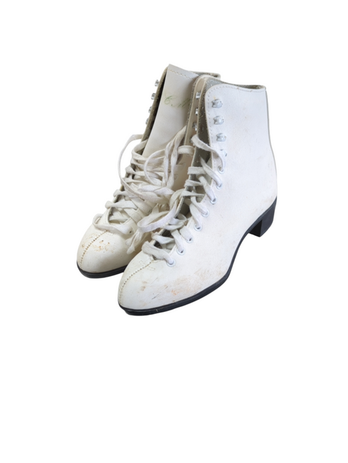 Vist Large View of Product Image Which is Used SLM WomensFigure Skate White Senior 7