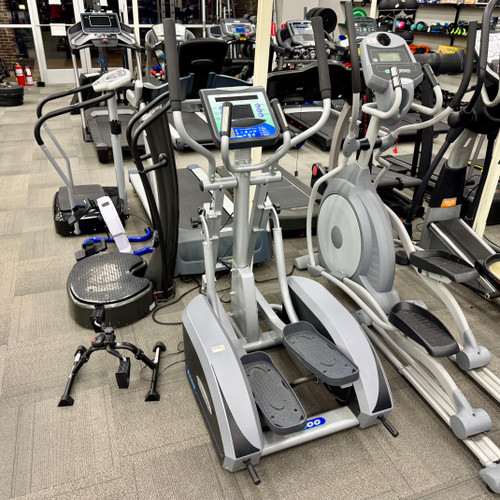 Vist Large View of Product Image Which is Used Body Solid ENDURANCE E400 Elliptical