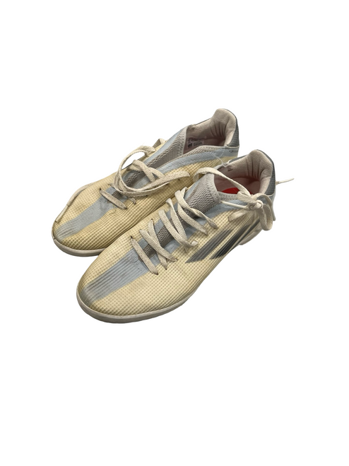 Vist Large View of Product Image Which is Used Adidas Soccer Indoor Shoes White Junior 05