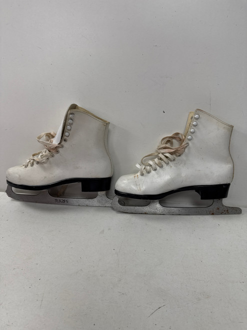 Vist Large View of Product Image Which is Used Lange FIG WomensFigure Skate White Senior 8