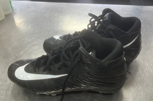 Vist Large View of Product Image Which is Used Nike ALPHA BB/SB Cleats Black Senior 7.5