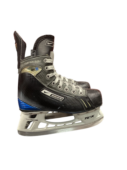 Vist Large View of Product Image Which is Used Bauer SUPREME ONE25 Junior Hockey Skate Junior 01