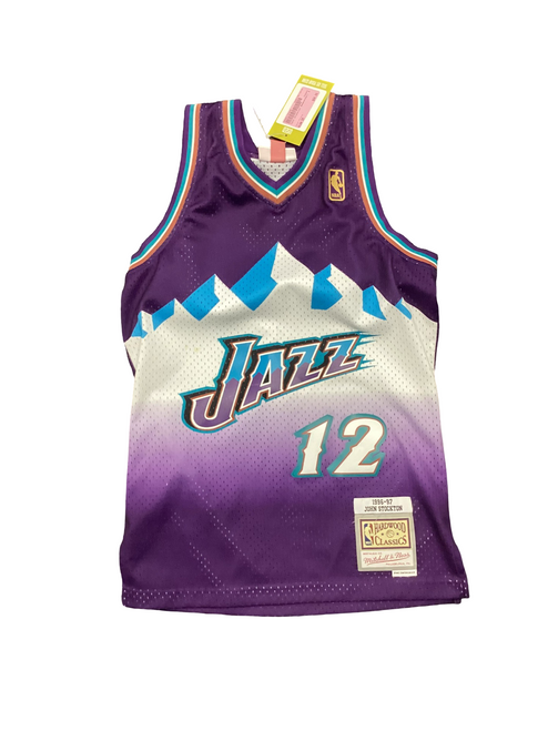 Vist Large View of Product Image Which is Used Basketball Adult Top Purple SM