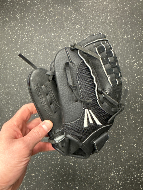 Vist Large View of Product Image Which is Used Easton Z-FLEX BB/SB Glove LH Throw Black 9"