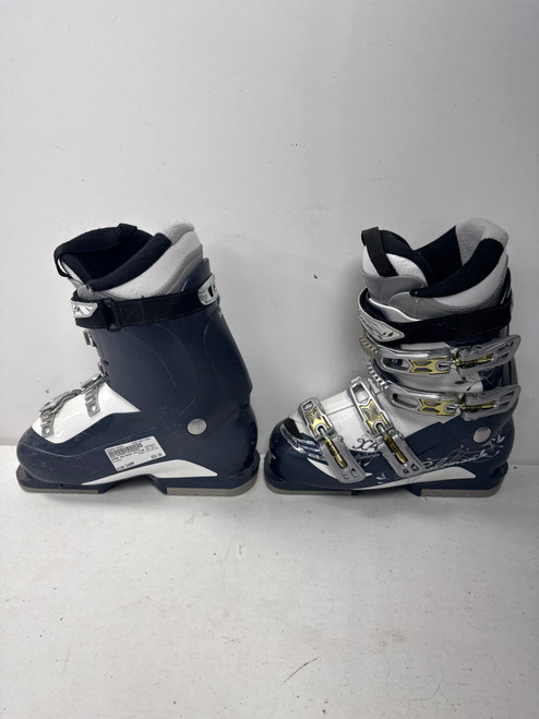 Vist Large View of Product Image Which is Used Salomon DIVINE X4 Girls DH Ski Boot None 240 MP - J06 - W07