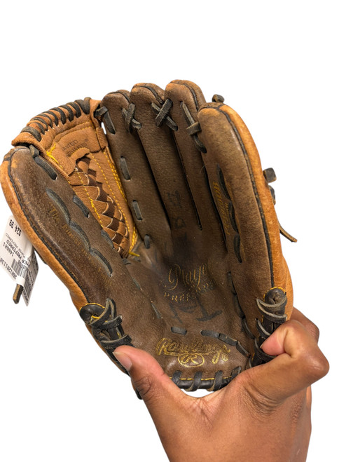 Vist Large View of Product Image Which is Used Rawlings PLAYER PREFERRED BB/SB Glove RH Throw Brown 12"