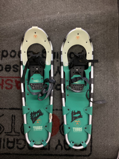 Vist Large View of Product Image Which is Used Tubbs Snowshoes Mens Green 32"