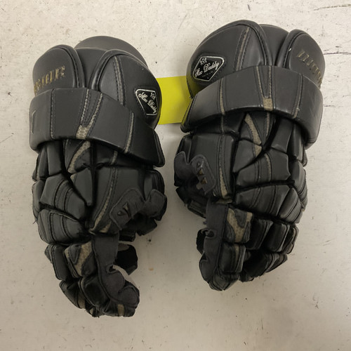 Vist Large View of Product Image Which is Used Warrior MAC DADDY PREMIUM Lacrosse Gloves Junior Black 12"