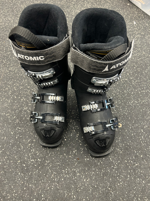 Vist Large View of Product Image Which is Used Atomic HAWX 75 MAGNA Mens DH Ski Boot Black 235 MP - J05.5 - W06.5