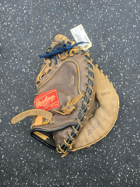 Vist Large View of Product Image Which is Used Rawlings RCM 32 BB/SB Catchers RH Throw Brown 32"