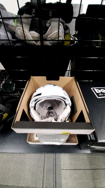 Vist Large View of Product Image Which is Used Giro Snowsport Helmet Adult White SM