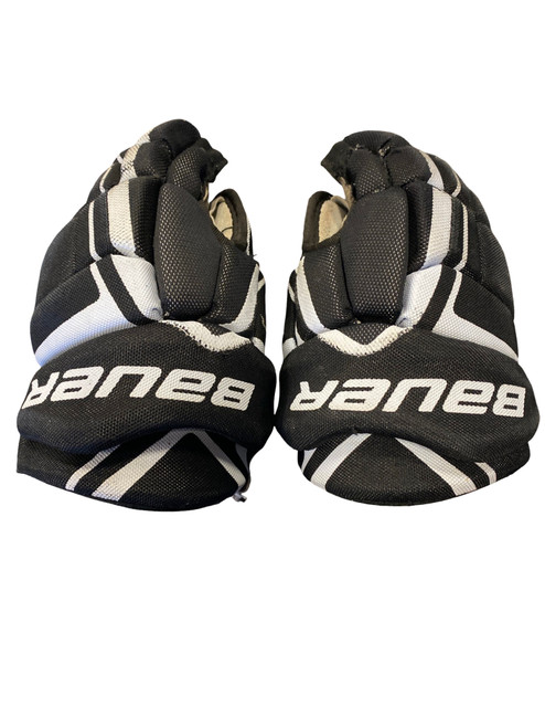 Vist Large View of Product Image Which is Used Bauer VAPOR PRO Youth Gloves Black 9"