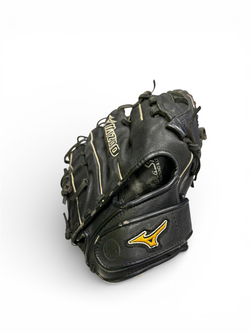 Vist Large View of Product Image Which is Used Mizuno MVP BB/SB Glove RH Throw Black 12 1/2"