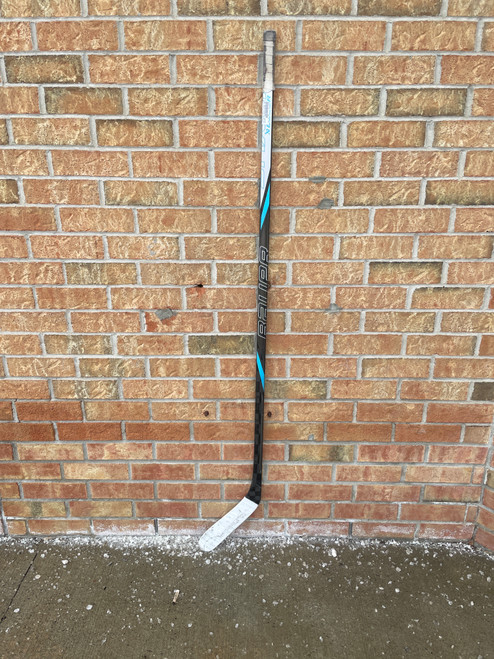 Vist Large View of Product Image Which is Used Bauer NEXUS TRACER Senior One Piece Right 65 Flex