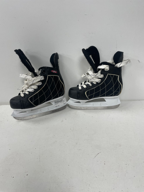 Vist Large View of Product Image Which is Used Hespeler ROGUE Junior Hockey Skate Junior 02