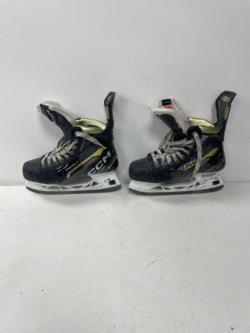 Vist Large View of Product Image Which is Used CCM TACKS AS-V PRO Intermediate Hockey Skate Intermediate 5.5