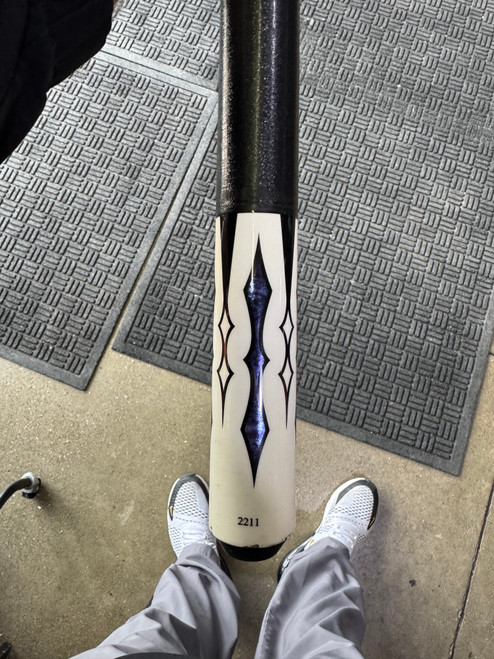Vist Large View of Product Image Which is Rage 2211 Pool Cue