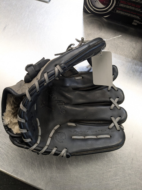 Vist Large View of Product Image Which is Used Mizuno FRANCHISE BB/SB Glove RH Throw Black 11 1/2"