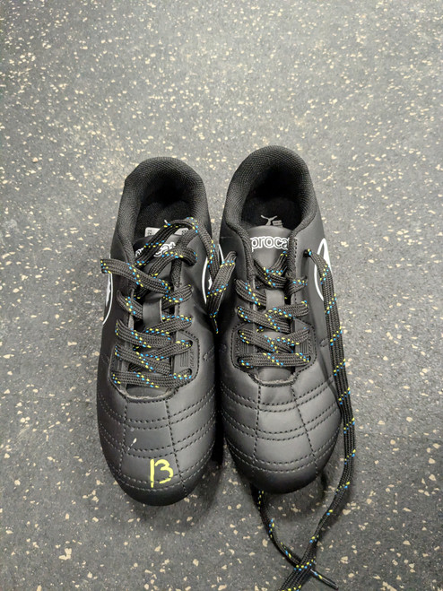 Vist Large View of Product Image Which is Used Puma Soccer Cleats Black Youth 13.0