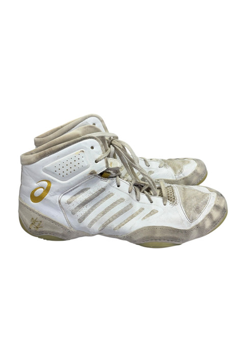 Vist Large View of Product Image Which is Used Asics Wrestling Shoes White Senior 8.5