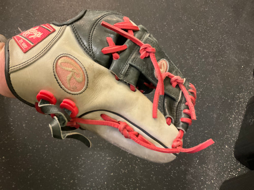 Vist Large View of Product Image Which is Used Rawlings PROSNP5BGJA BB/SB Glove RH Throw Grey 11 3/4"