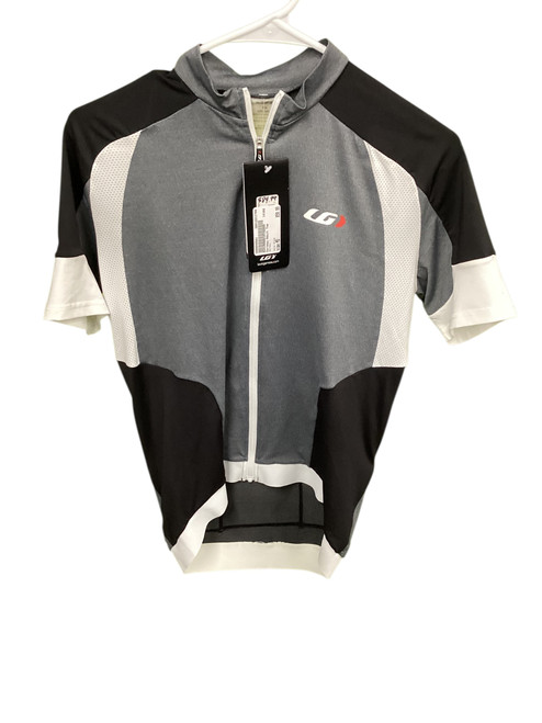 Vist Large View of Product Image Which is Used Garneau Adult Top Medium