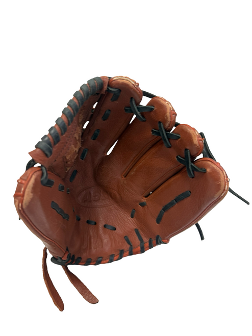 Vist Large View of Product Image Which is Used Wilson A550 A05RB20012 Leather Junior Baseball Glove RH Throw Brown 12"