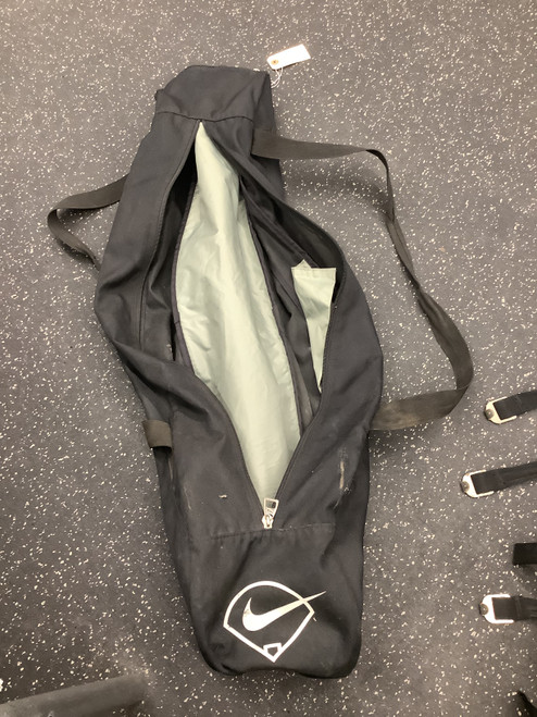 Vist Large View of Product Image Which is Used Nike BB/SB Player Carry Bag Black