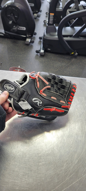 Vist Large View of Product Image Which is Used Rawlings HIGHLIGHT 10.5 BB/SB Glove RH Throw Black 10 1/2"