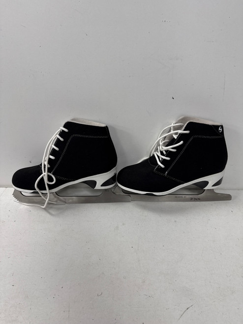 Vist Large View of Product Image Which is Used Jackson SOFTEC Girls Softboot Skate Black Junior 05