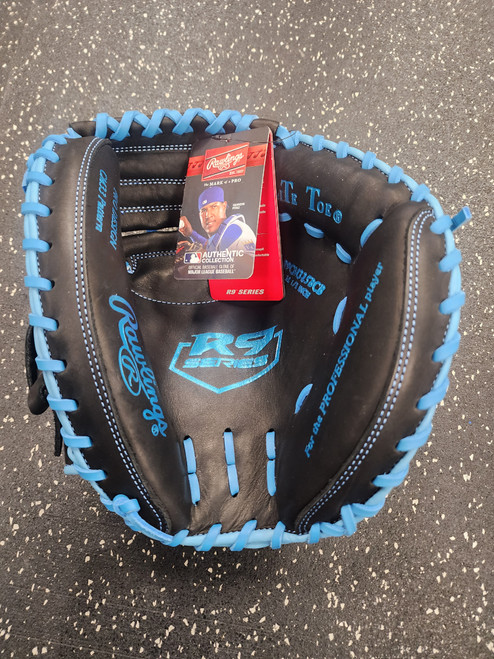 Vist Large View of Product Image Which is New Rawlings R9 Series 32.5"