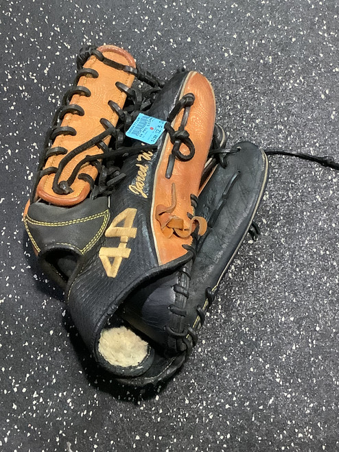 Vist Large View of Product Image Which is Used 44 PRO SIGNATURE SERIES BB/SB Glove RH Throw Brown 12 1/2"