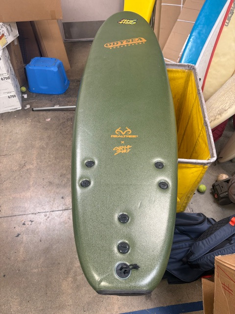 Vist Large View of Product Image Which is Used Catch Surf ODYSEA LOG Real Tree Soft Surfboard Olive Green Camo 7'0" - Excellent