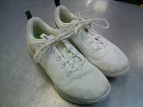 Vist Large View of Product Image Which is Used Nike VB Shoes Adult White Senior 8