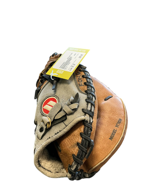 Vist Large View of Product Image Which is Used Worth YCM30 BB/SB Catchers RH Throw Black And Copper 30"