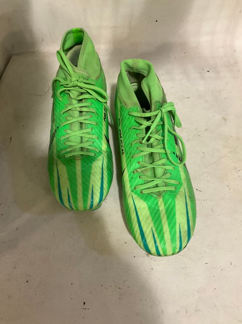 Vist Large View of Product Image Which is Used Nike Soccer Cleats Green Senior 9