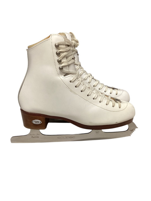 Vist Large View of Product Image Which is Used Riedell 435 WomensFigure Skate White Senior 5.5