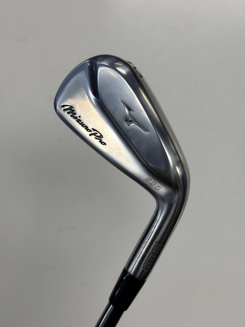 Vist Large View of Product Image Which is Used Mizuno PRO 225 Mens Individual Iron RH 2 Iron