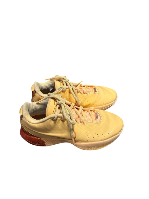 Vist Large View of Product Image Which is Used Nike Basketball Shoes M Orange Senior 7